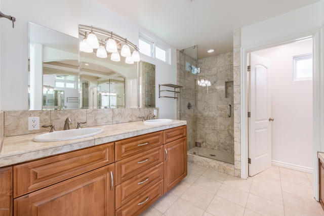 4 Bed Home for Sale in Calabasas, California