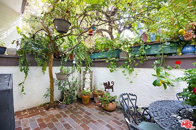2 Bed Home for Sale in Pacific Palisades, California