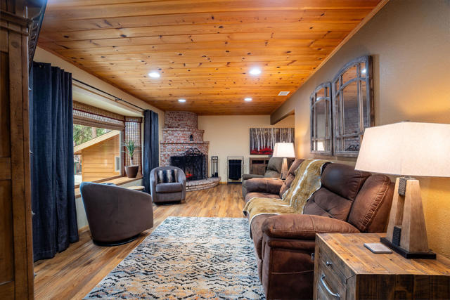 feature listing property photo