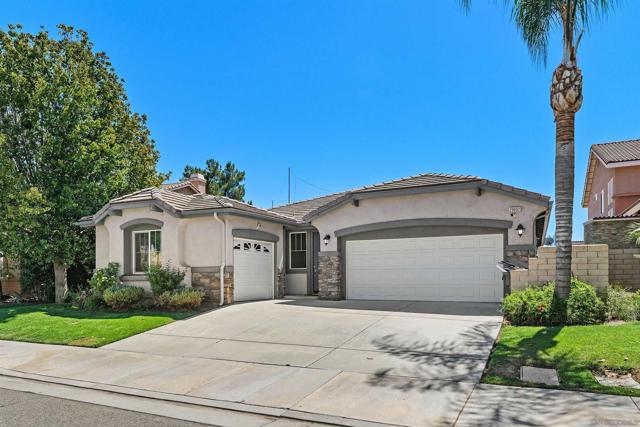 feature listing property photo