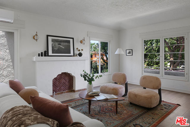 feature listing property photo