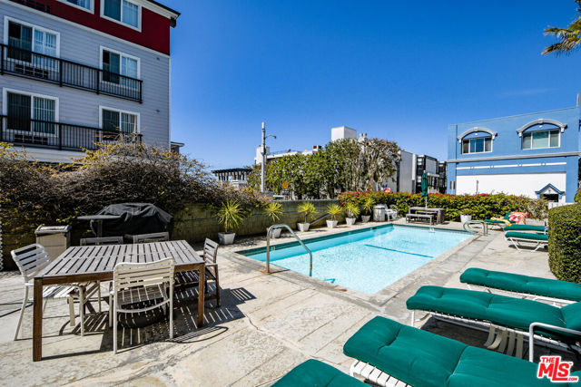 feature listing property photo