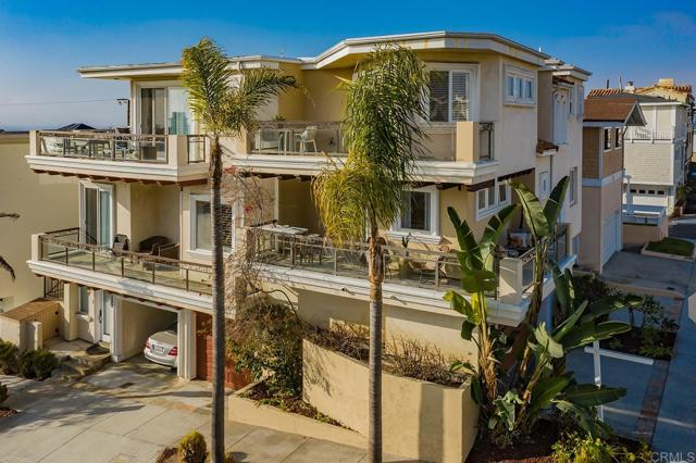 101 Highland Avenue, Manhattan Beach, California 90266, 4 Bedrooms Bedrooms, ,3 BathroomsBathrooms,Residential,Sold,Highland,NDP2101960
