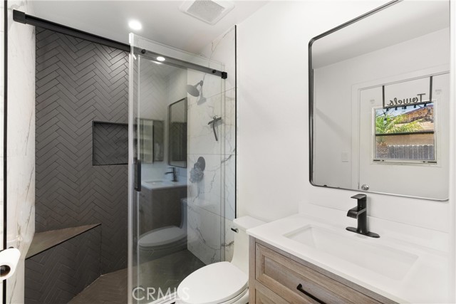 10171 Kukui Drive, Huntington Beach CA: https://media.crmls.org/medias/00000489-bba7-4d01-b208-e16034580553.jpg