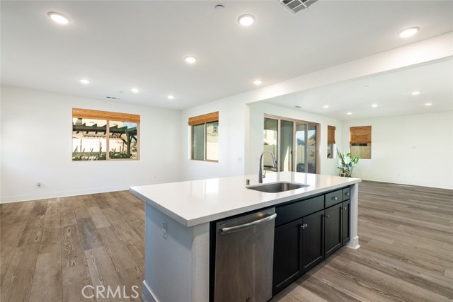 Detail Gallery Image 15 of 44 For 31110 Calle Sagres, Winchester,  CA 92596 - 5 Beds | 4/1 Baths