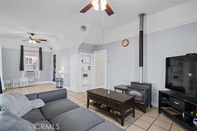 Detail Gallery Image 9 of 42 For 855 Johnson, Red Bluff,  CA 96080 - 4 Beds | 2 Baths