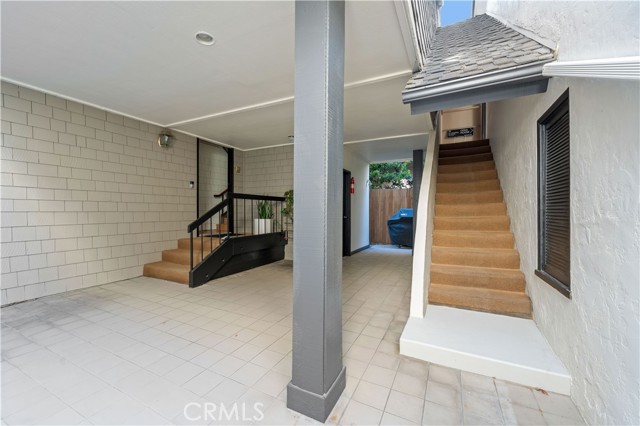 1510 W Oceanfront, Newport Beach CA: https://media.crmls.org/medias/0001fedb-02ff-424a-9687-99c0bd2ca5f3.jpg