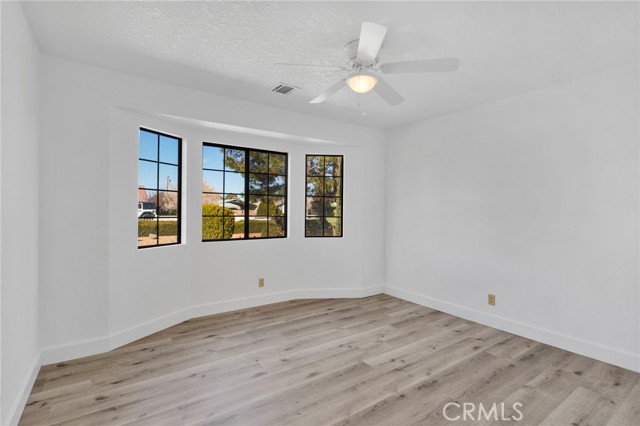 Detail Gallery Image 27 of 58 For 13027 Quapaw, Apple Valley,  CA 92308 - 4 Beds | 3/1 Baths