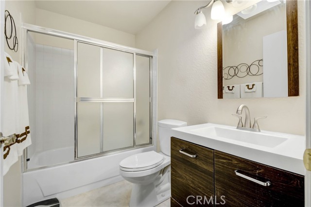 Detail Gallery Image 13 of 21 For 1355 Freedom Way, San Jacinto,  CA 92583 - 2 Beds | 2 Baths