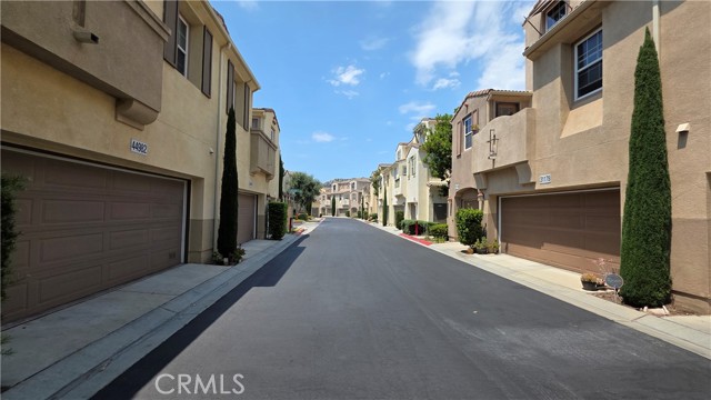 31180 Lavender Court, Temecula CA: https://media.crmls.org/medias/0002d779-d861-43bf-9de0-ffbe1bf56fea.jpg