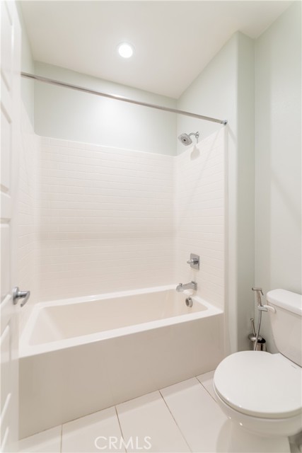 Detail Gallery Image 13 of 16 For 5720 Spring St, Buena Park,  CA 90621 - 4 Beds | 3/1 Baths