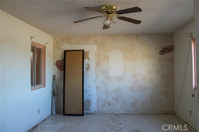 Detail Gallery Image 17 of 23 For 1471 Luna Mesa Rd, Yucca Valley,  CA 92284 - 5 Beds | 3 Baths