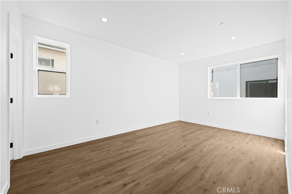 MLS #MB25260359 image #15