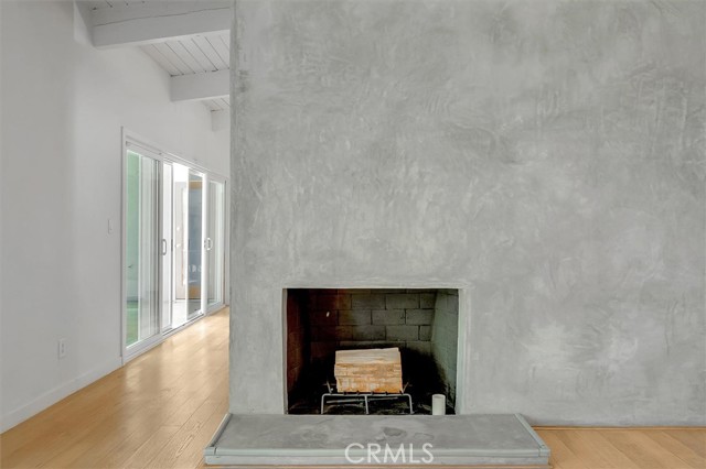 Detail Gallery Image 8 of 66 For 24216 Calvert St, Woodland Hills,  CA 91367 - 5 Beds | 3/1 Baths