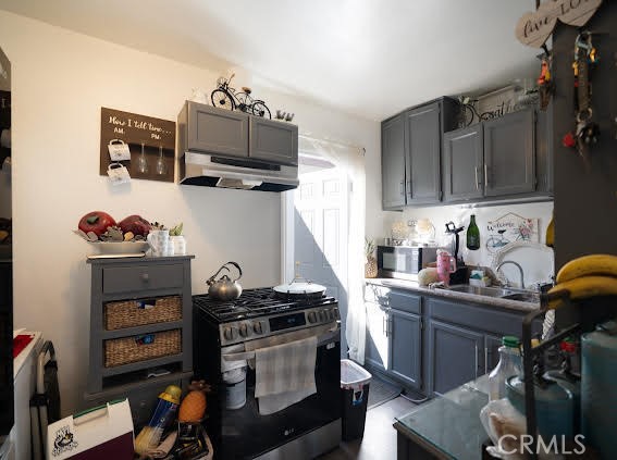 Detail Gallery Image 15 of 16 For 1930 W Manchester, Los Angeles,  CA 90047 - – Beds | – Baths