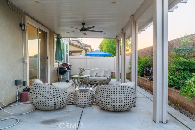 28428 Wild Rose Lane, Highland CA: https://media.crmls.org/medias/000636b3-f2f8-48aa-93fe-6d665be5ffbe.jpg