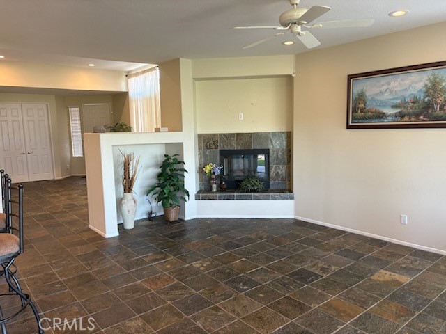 Detail Gallery Image 4 of 14 For 28600 Grandview, Moreno Valley,  CA 92555 - 3 Beds | 2/1 Baths