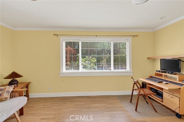 Detail Gallery Image 10 of 31 For 10353 Oro Vista, Sunland,  CA 91040 - 2 Beds | 2 Baths