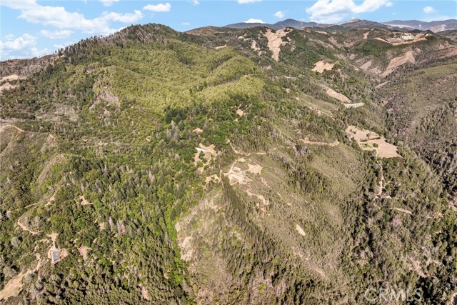 12125 Dry Creek Road, Middletown CA: https://media.crmls.org/medias/00070b33-2e38-4900-918c-e879a50d04b6.jpg