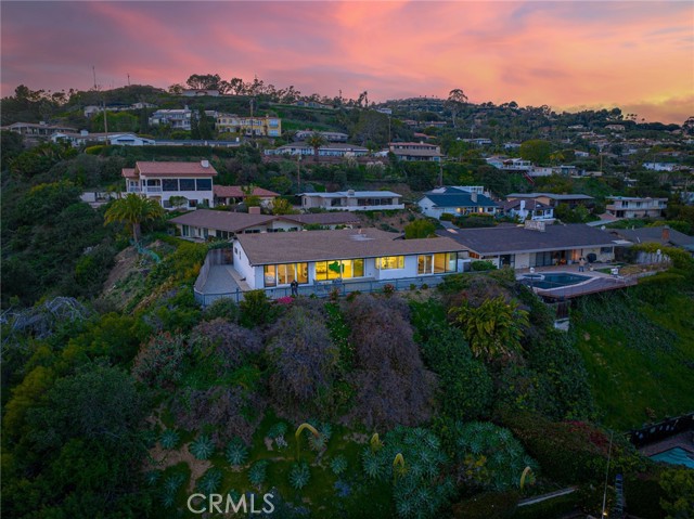 2050 Suana Drive, Rancho Palos Verdes, California 90275, 3 Bedrooms Bedrooms, ,2 BathroomsBathrooms,Residential,Sold,Suana,PV23027365