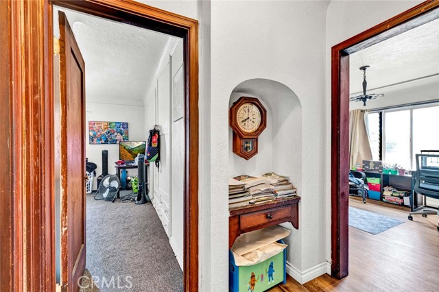 2184 Cedar Avenue, Long Beach CA: https://media.crmls.org/medias/00080021-a6c4-4c52-9fb7-bec826c2dee5.jpg