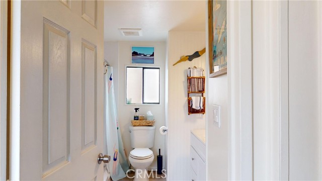 Detail Gallery Image 4 of 21 For 1535 Superior Ave #8,  Newport Beach,  CA 92663 - 1 Beds | 1 Baths