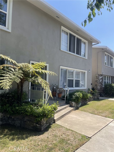 Detail Gallery Image 2 of 3 For 3042 E 3rd St #3,  Long Beach,  CA 90814 - 1 Beds | 1 Baths