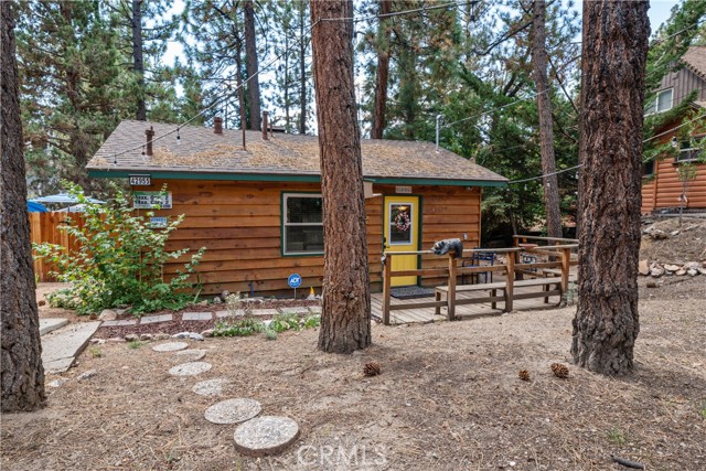 Detail Gallery Image 3 of 20 For 42955 Encino, Big Bear Lake,  CA 92315 - 1 Beds | 1 Baths