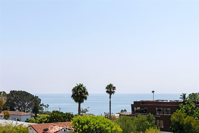 Detail Gallery Image 38 of 39 For 228 Ledroit St, Laguna Beach,  CA 92651 - 4 Beds | 3/1 Baths