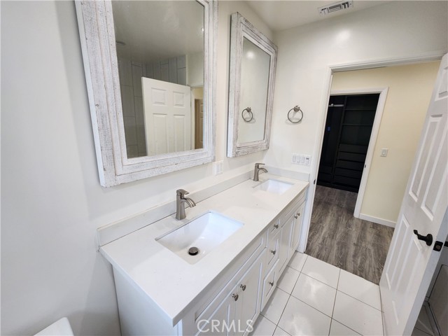 Detail Gallery Image 38 of 43 For 9462 Givens, Northridge,  CA 91325 - 4 Beds | 5 Baths