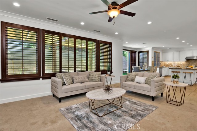 Detail Gallery Image 6 of 60 For 24 Umbria, Irvine,  CA 92618 - 4 Beds | 4 Baths