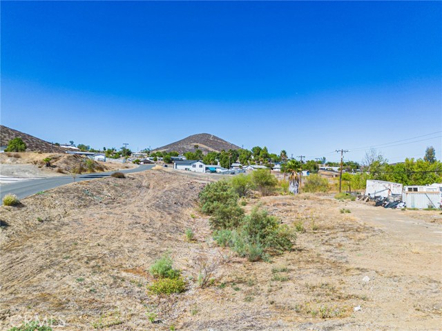 Detail Gallery Image 4 of 51 For 28490 Connecticut Dr, Menifee,  CA 92587 - – Beds | – Baths