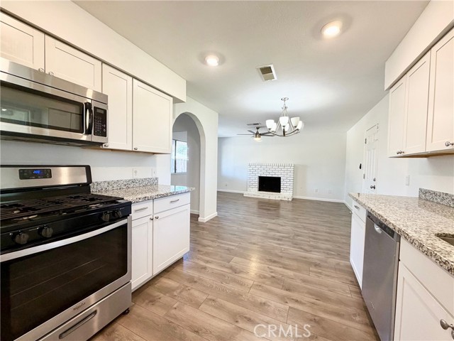 Detail Gallery Image 7 of 31 For 3018 Marie Ct, Merced,  CA 95340 - 3 Beds | 2 Baths