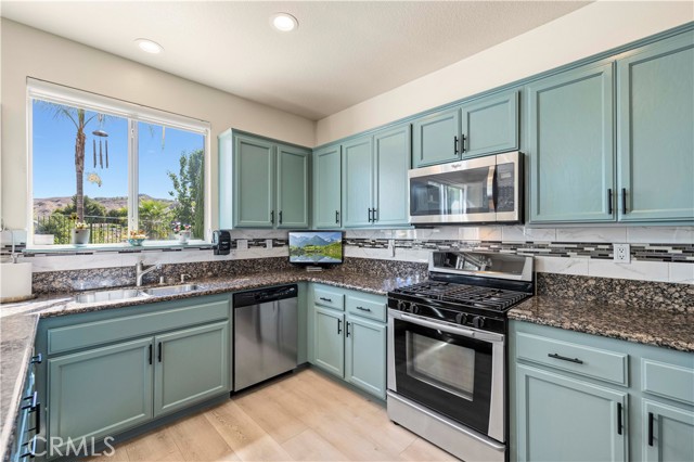 29508 Alyssum Lane, Canyon Country CA: https://media.crmls.org/medias/000b2128-fa38-4a0b-b77c-6e52cbe6f57c.jpg
