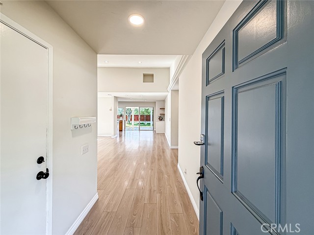 Detail Gallery Image 5 of 42 For 896 Bright Star St, Thousand Oaks,  CA 91360 - 4 Beds | 2 Baths