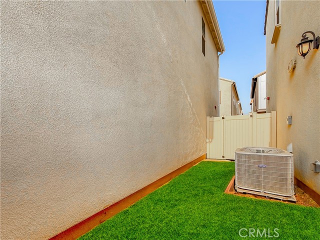 Detail Gallery Image 34 of 45 For 501 Embrook, West Covina,  CA 91791 - 4 Beds | 3 Baths