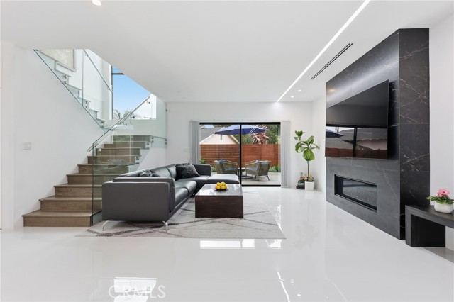 Detail Gallery Image 7 of 55 For 2434 Prospect, Montrose,  CA 91020 - 4 Beds | 3/1 Baths