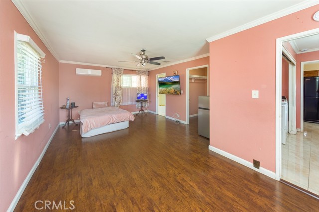 Detail Gallery Image 10 of 17 For 19937 Parthenia St, Northridge,  CA 91324 - 3 Beds | 2 Baths