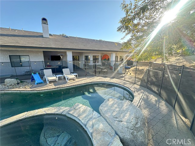 Detail Gallery Image 13 of 23 For 7525 Whitney Ave, Yucca Valley,  CA 92284 - 4 Beds | 2 Baths