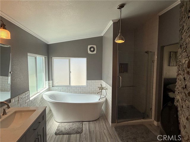Detail Gallery Image 23 of 35 For 27505 Jasper Way, Castaic,  CA 91384 - 3 Beds | 2 Baths