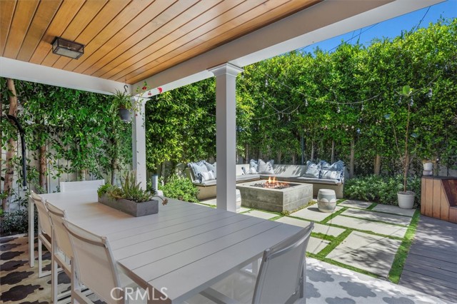 Detail Gallery Image 5 of 49 For 520 2nd St, Manhattan Beach,  CA 90266 - 4 Beds | 3 Baths