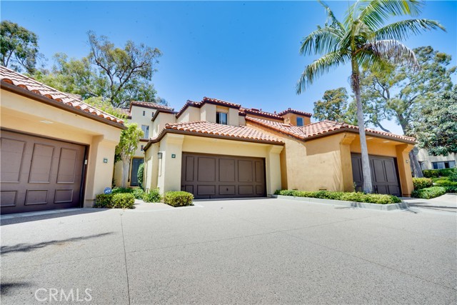 417 Bay Hill Drive, Newport Beach CA: https://media.crmls.org/medias/000d21ea-47fa-4fa0-bf8b-818ceaacbefe.jpg