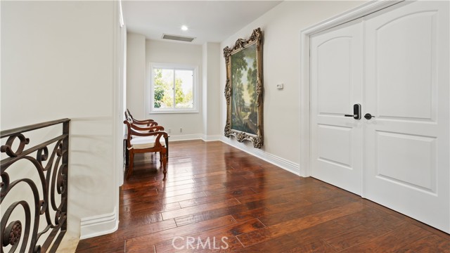 Detail Gallery Image 29 of 50 For 5128 Avenida Hacienda, Tarzana,  CA 91356 - 5 Beds | 4 Baths