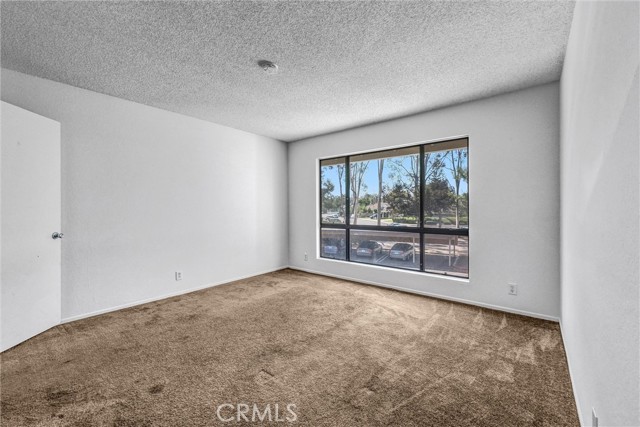 25885 Trabuco Road, Lake Forest CA: https://media.crmls.org/medias/000dfab8-7e84-4284-8c77-6e1d2a89b60c.jpg