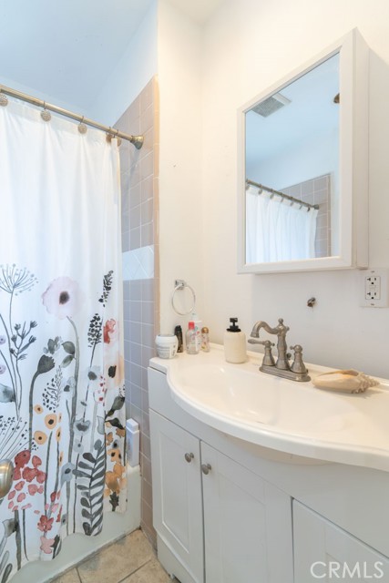 Detail Gallery Image 11 of 34 For 5450 Lewis Ave, Long Beach,  CA 90805 - 2 Beds | 1 Baths