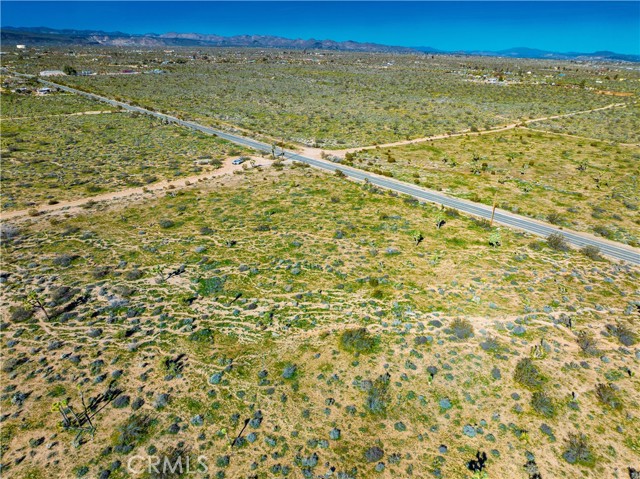 Detail Gallery Image 8 of 24 For 58919 Aberdeen, Yucca Valley,  CA 92284 - – Beds | – Baths