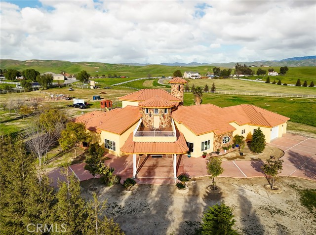 Detail Gallery Image 3 of 56 For 9446 Kern River, Bakersfield,  CA 93308 - 4 Beds | 4/1 Baths
