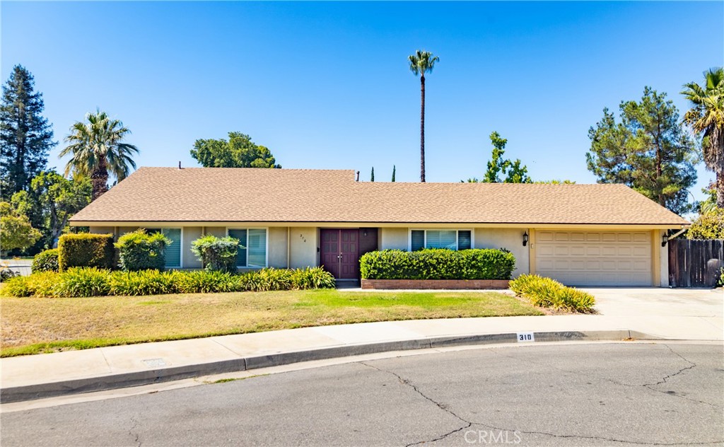310 Walnut Avenue