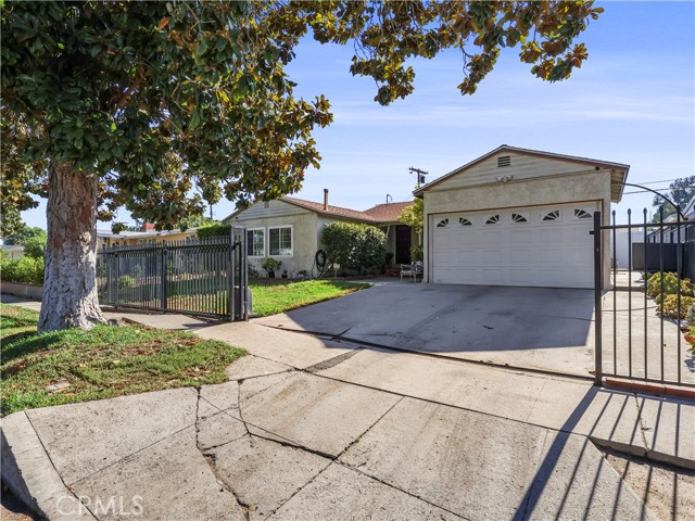 8651 Ranchito Avenue, Panorama City CA: https://media.crmls.org/medias/000ff41c-c3dd-4579-81ec-d6eea4572659.jpg