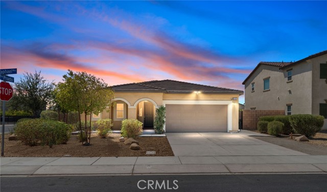 84457 Raphael Way, Coachella CA: https://media.crmls.org/medias/00108f70-364b-40c1-8d4d-8ec85f76ec6f.jpg